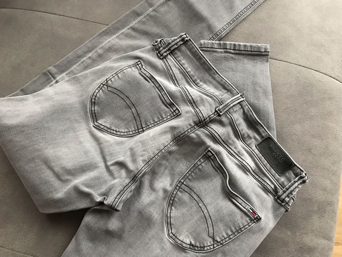 Tommy Hilfiger Jeans: Hilfiger Denim Jeans – Usato da Niederuzwil venduto da nic_qjk5 2