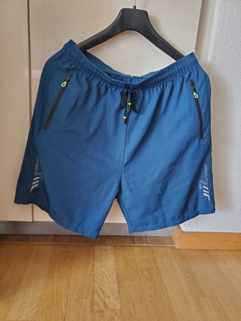 Kurze Hose Grün Grösse Xl neuwertig,unisex