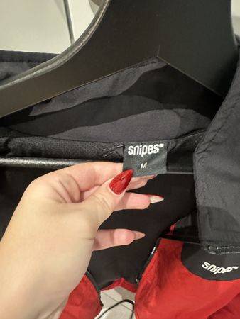 Snipes Übergangsjacke Grösse M - Perfekt für den Frühling!
