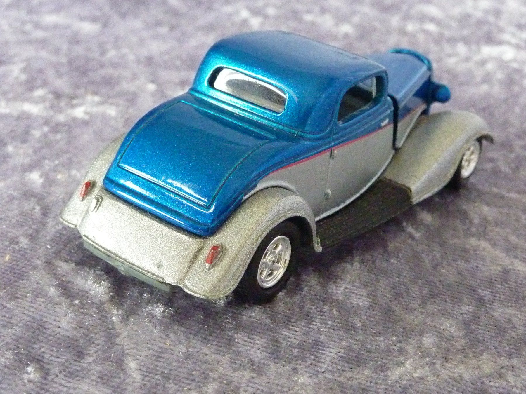 Ford Modellini d'auto: Ford Rod 1934  1:64 – Usato da Dürrenäsch venduto da Cobra1ch 3