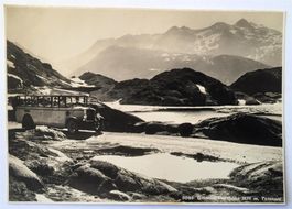 GRIMSEL Passhöhe - Postauto