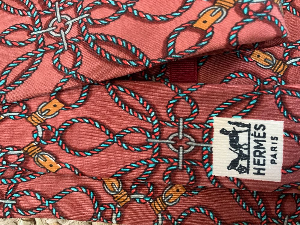 Cravate Vintage HERMÈS En Soie 100% - Élégance Intemporelle Pour Homme