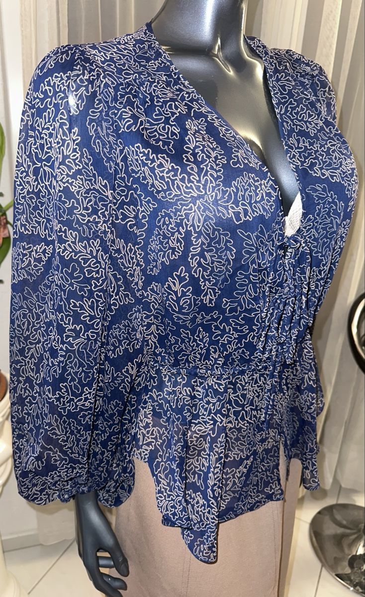 Ted Baker Blusen: TED BAKER BLUSE GR. M (3) neuwertig – Neu (gemäss Beschreibung) aus Unteraegeri von MH203 3
