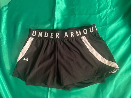 Under Armour, Damen Sportshort