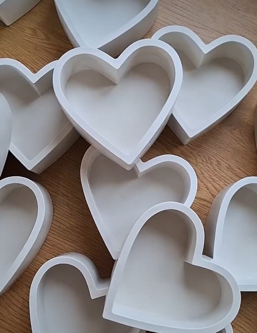 Tutte le decorazioni: Herzförmige Dekoschale aus Gips – Nuovo e nell'imballaggio originale da Erlinsbach SO venduto da Inspirierend 1