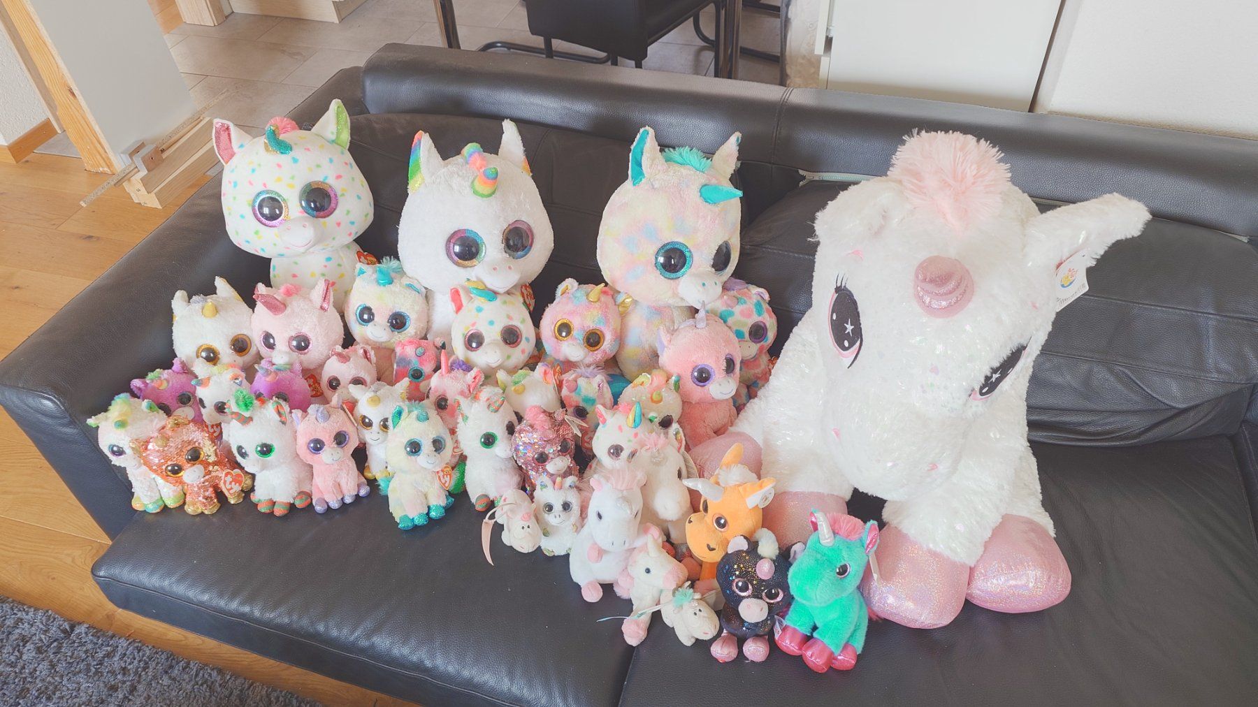 Ty Jouets: Incroyable collection de licornes en peluches – D'occasion à Saignelégier par maelk11