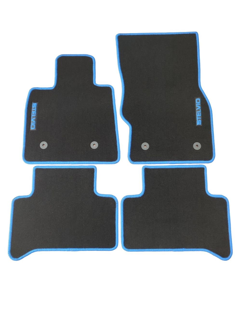 Alfa Romeo Teppiche / Matten: Velours Fussmatten Alfa Romeo Stelvio – Neu und originalverpackt aus Zürich von Semco_Car_Mats1
