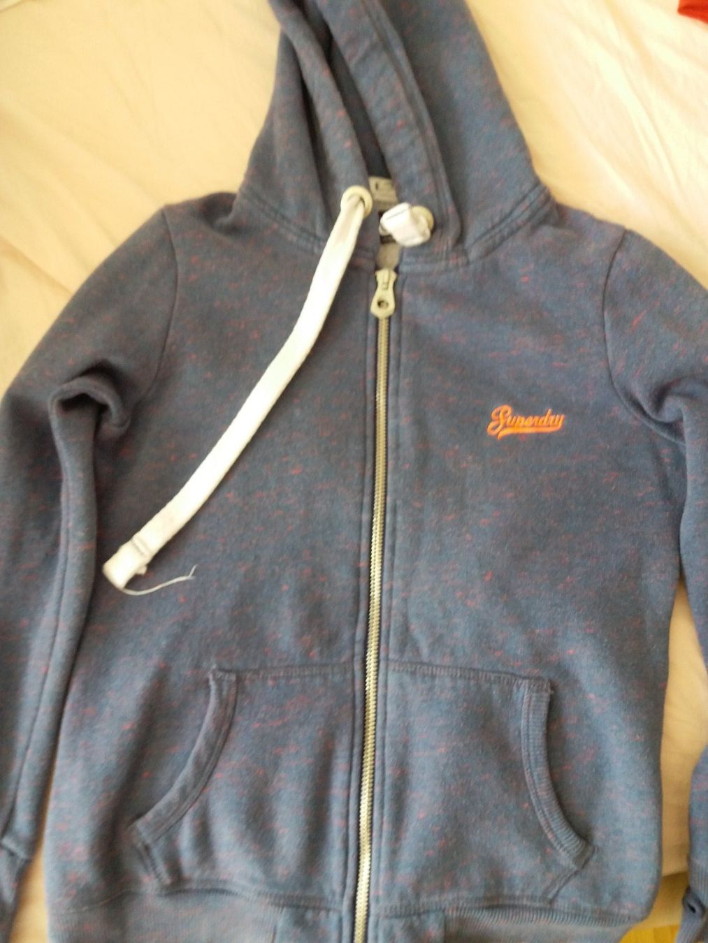 Pullover & Sweatshirts: Superdray Hoody – Gebraucht aus Marin-Epagnier von Natasa82 1