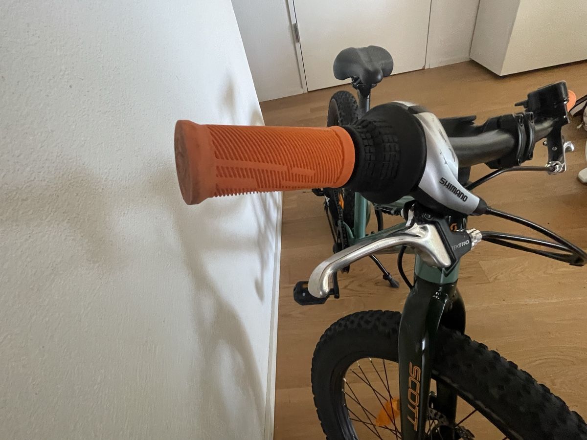 Scott Velos: Scott Roxter 20 Kindervelo - gut erhalten  – Gebraucht aus Aesch ZH von IKRZH 2
