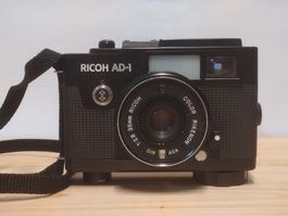 Ricoh AD-1 compact argentique 35mm -