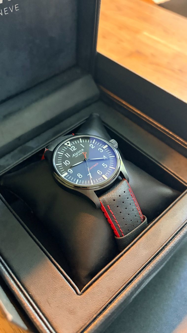 Alpina Montres: Montre Alpina Startimer Pilot Quartz 42mm – Neuf avec emballage d'origine à Lausanne par seb.mcs 4