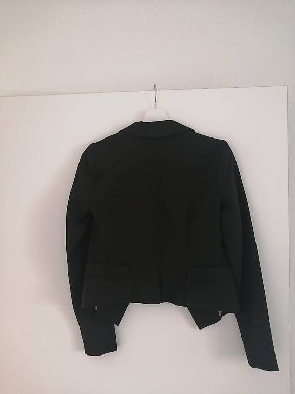 Only Vestes: Kurzer Blazer Only Grösse 34 – D'occasion à Niedergösgen par lil_s6k8 1