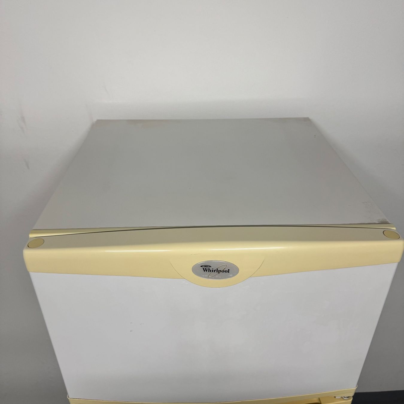 Whirlpool Kühlschrank: Frigo Whirlpool – Gebraucht aus La Chaux-de-Fonds von _x.c_4 5