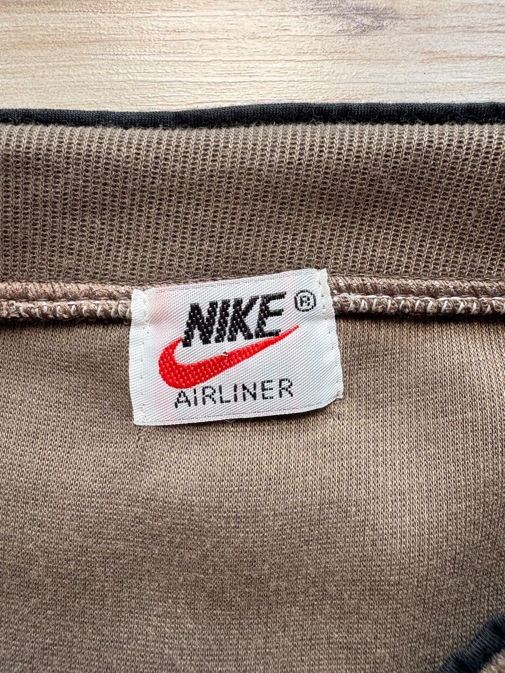 Nike T-shirt: Vintage Nike T-Shirt – Usato da Wigoltingen venduto da _vntg_ 2