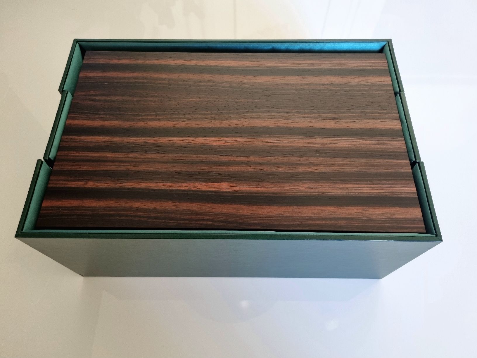 Davidoff Humidore: Davidoff Humidor Ambassador Macassar – Neu und originalverpackt aus Lausanne von Kitisushi 5