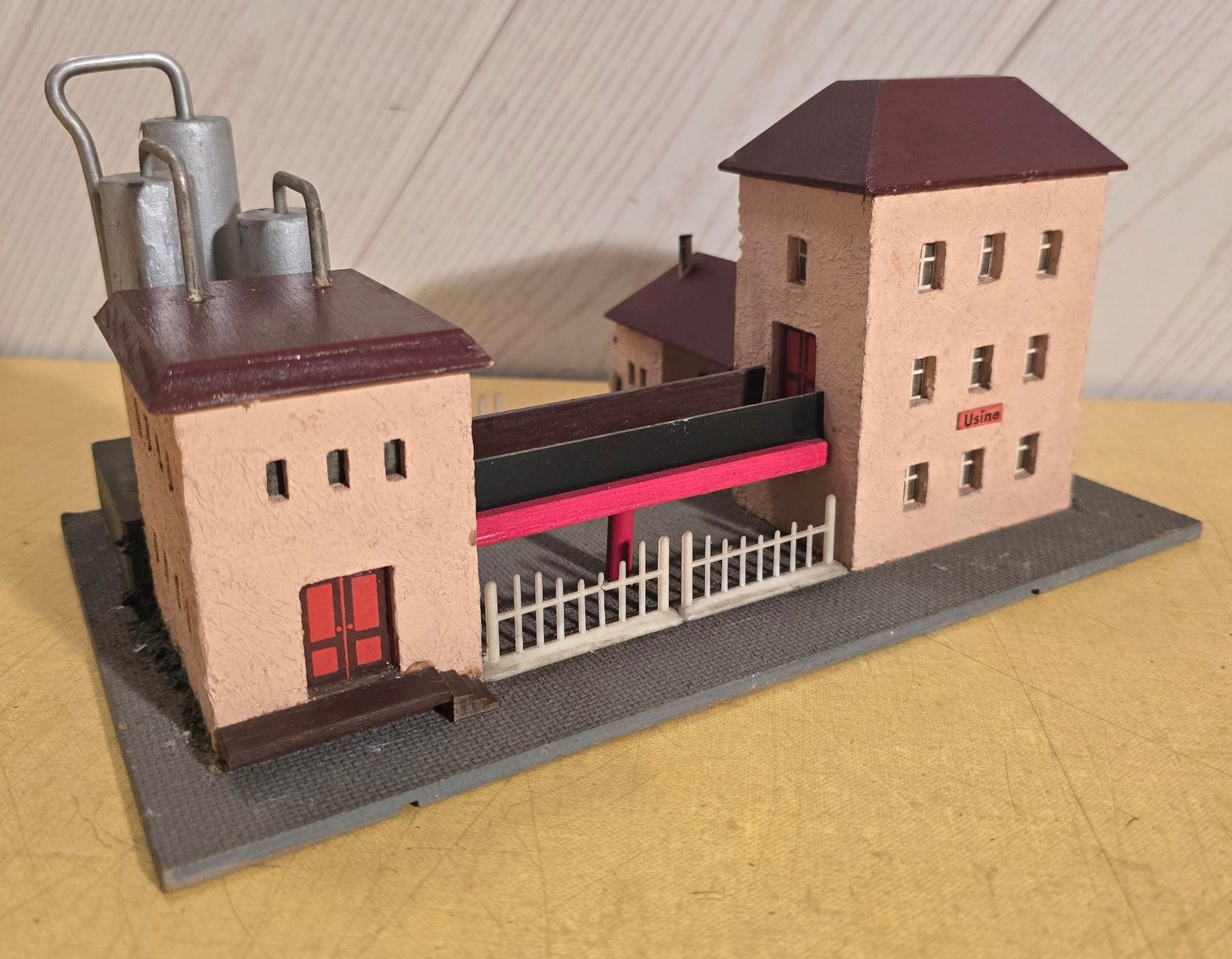 Modelleisenbahnen: MODELLBAU - "NEUFFEN" - Original - HYDRIERWERK Nr. 552 – Gebraucht aus Biel/Bienne von  3