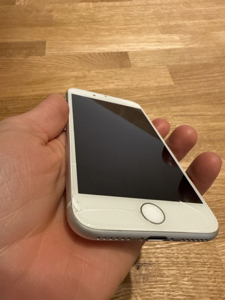 Apple Handys / Smartphones: iPhone 8 256GB – Gebraucht aus Wiedlisbach von Esther80 1