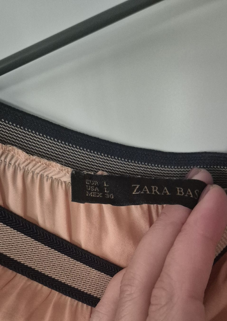 Zara Gonne: Zara Basic skirt size L  – Usato da Basel venduto da myr_m6b7 1