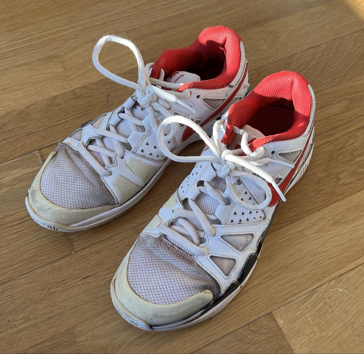 Nike Scarpe da uomo: Tennisschuhe Nike Gr 41 – Usato da Zürich venduto da vhaav1510