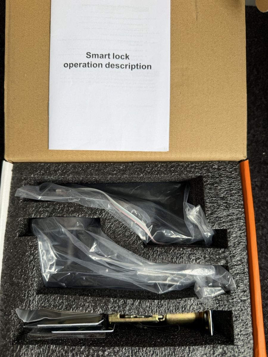 Lucchetti: Smart Lock Digital Türschloss mit App-Steuerung – Nuovo e nell'imballaggio originale da Flamatt venduto da ard_9ctk