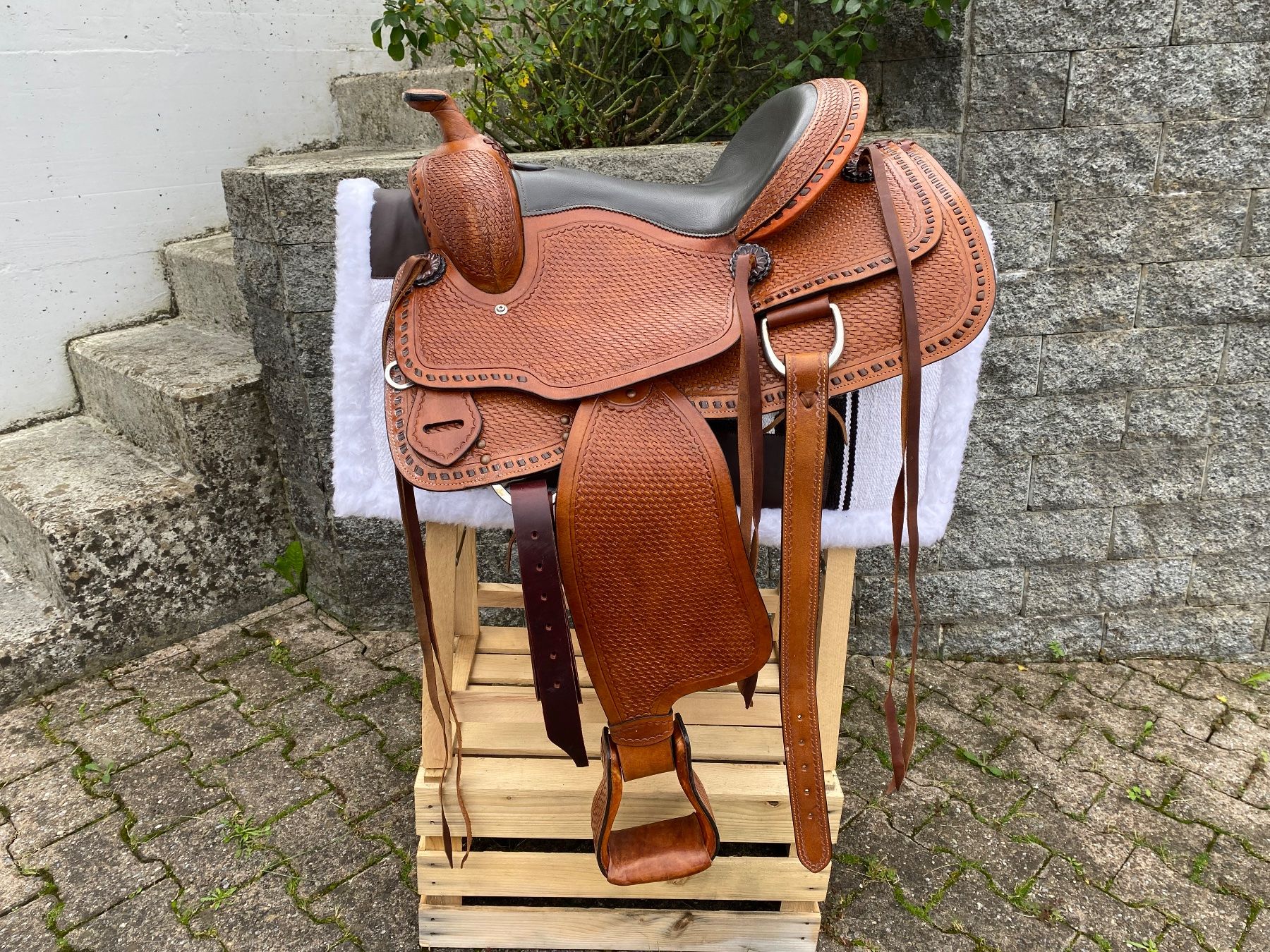 Selle & Accessori: sehr schöner Westernsattel – Usato da Feldbach venduto da Fea1 2