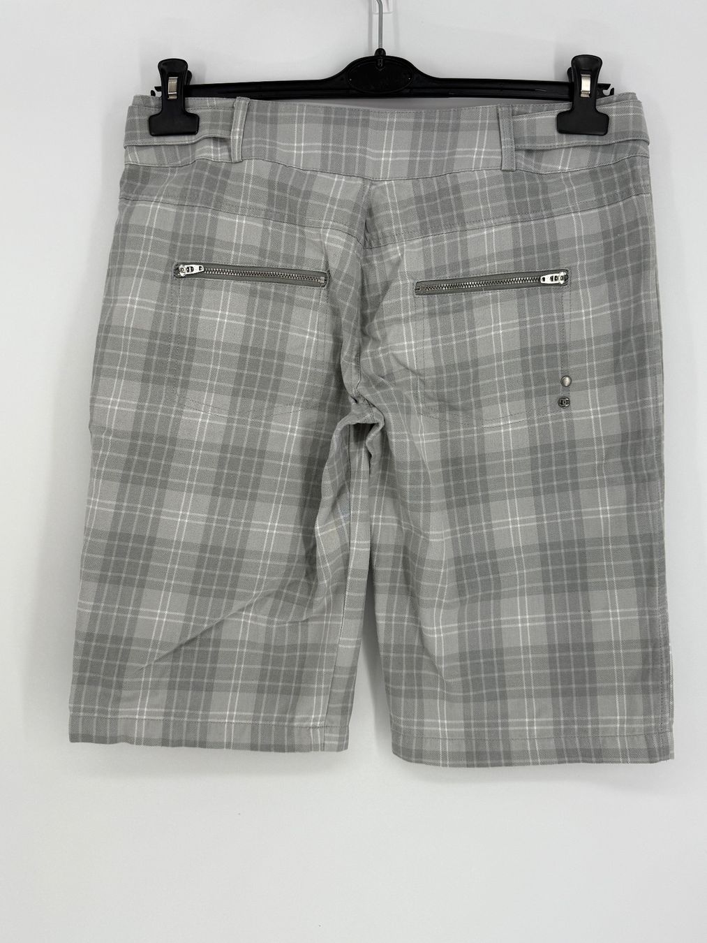 Pantaloni: DC Bermudas/ Shorts Gr. 38 ( Gr. 29 ) – Usato da Auenstein venduto da moin. 1