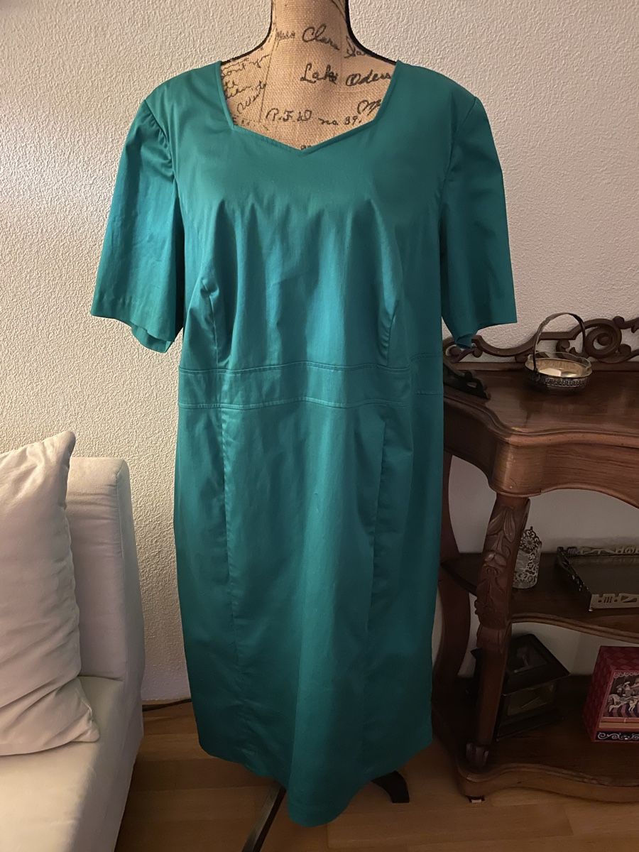 Vestiti: smaragdgrünes Damen Kleid Gr 52 – Nuovo (secondo la descrizione) da Emmenbrücke venduto da Ladyboutique 9