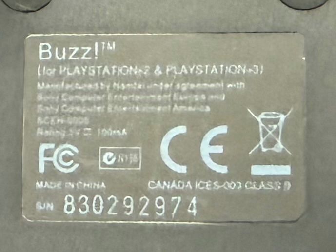 Sistema di controllo: Vier Stück original Buzzer-Controller "Buzz!" für PS2 und -3 – Usato da Lostorf venduto da Nick1258 1