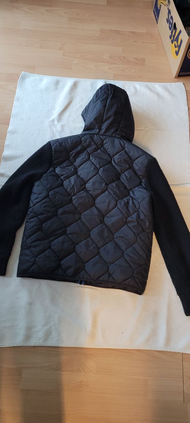 Giacche: KapuzenJacke Gr.M – Usato da Winterthur venduto da Schnufel0 2
