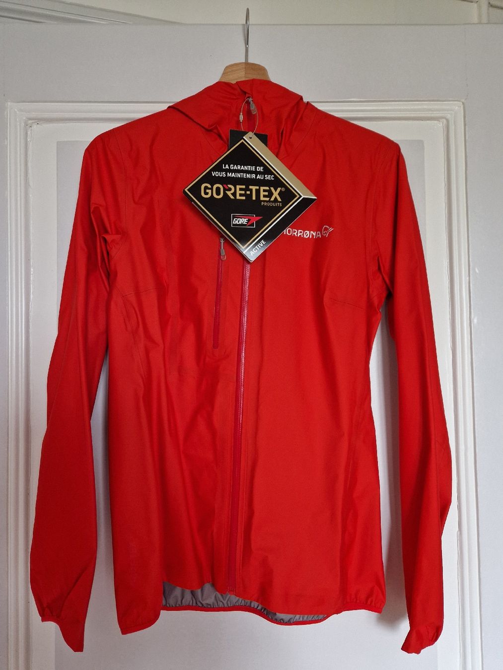 Norrøna Giacche: Norrona gore-tex S – Nuovo e nell'imballaggio originale da Avenches venduto da linse01