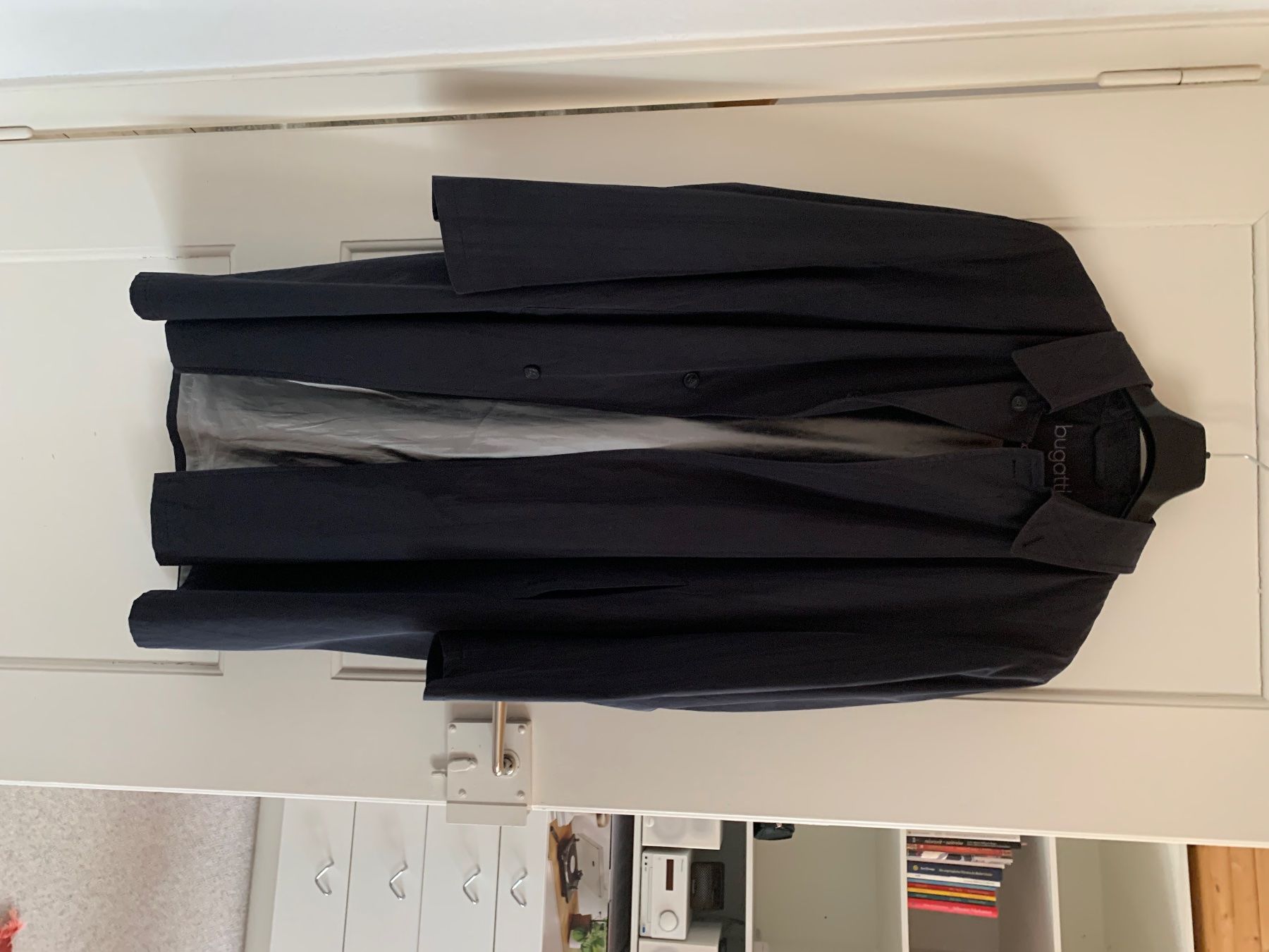 Bugatti Manteaux: Herren-Regenmantel von Bugatti – D'occasion à Burgdorf par mkaempfer