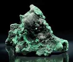 Wunderschönes Velvet Malachit Exemplar, 806g
