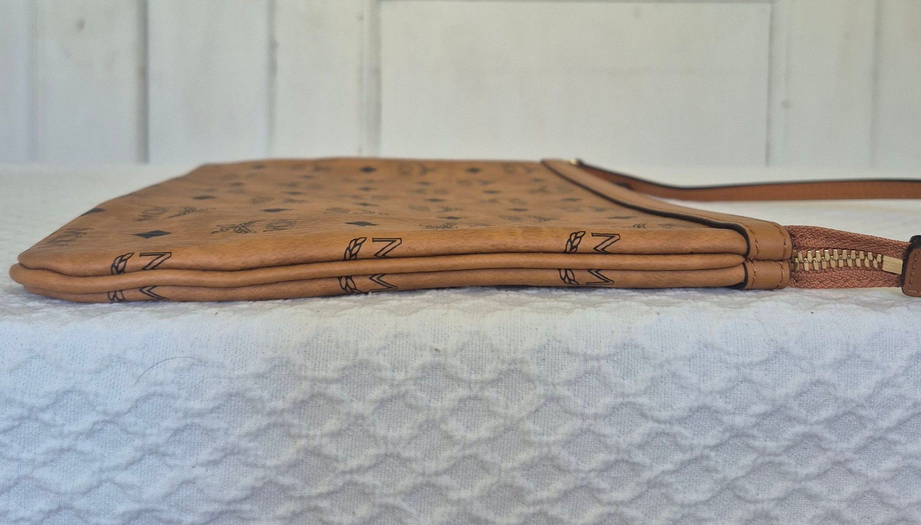 Mcm Borse da donna: Neue MCM Clutch – Nuovo (secondo la descrizione) da Dottikon venduto da Pega7 4