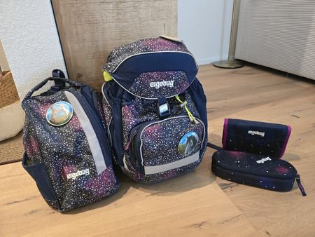 Ergobag Schulrucksack Set (4-teilig) – sehr guter Zustand