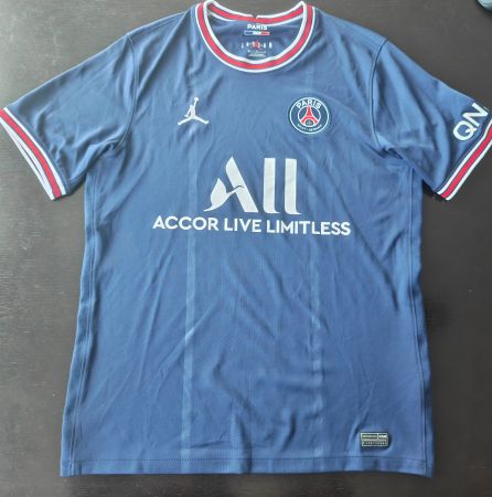 Originales PSG Trikot 21/22 Grösse M