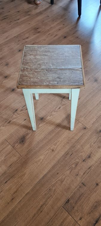 Tabourets: Antikes Taburettli – D'occasion à Münsingen par Cuci31