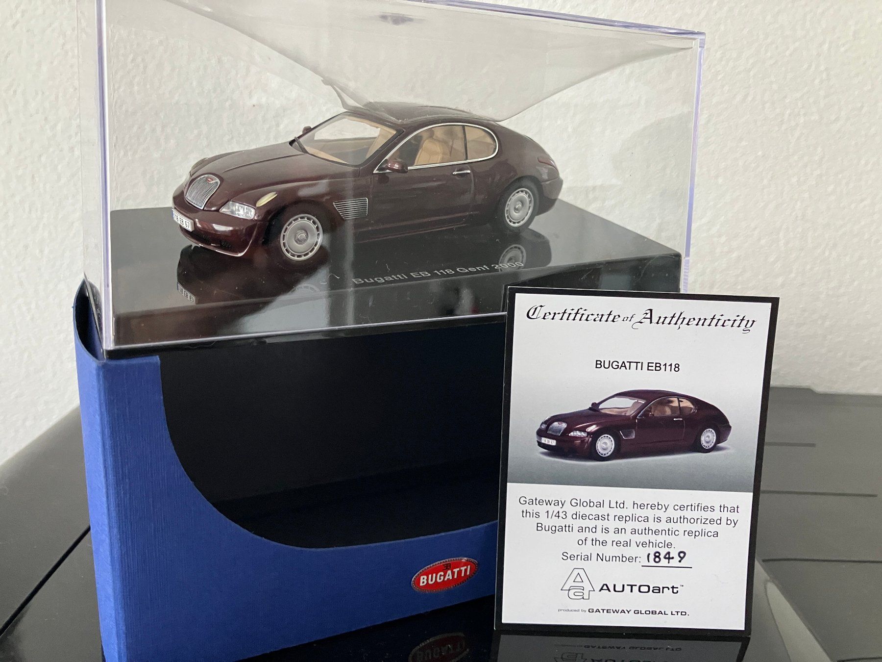 Autoart Modellautos: Autoart Bugatti EB 118 Genf 2000 dunkelrot 1:43 OVP Nr. 1849 – Neu (gemäss Beschreibung) aus Herisau von dak66 2