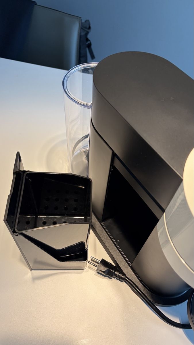 Nespresso Kaffeemaschinen & Espressomaschinen: Nespresso Vertuo Pop – Gebraucht aus Rotkreuz von leo_2zc9 2