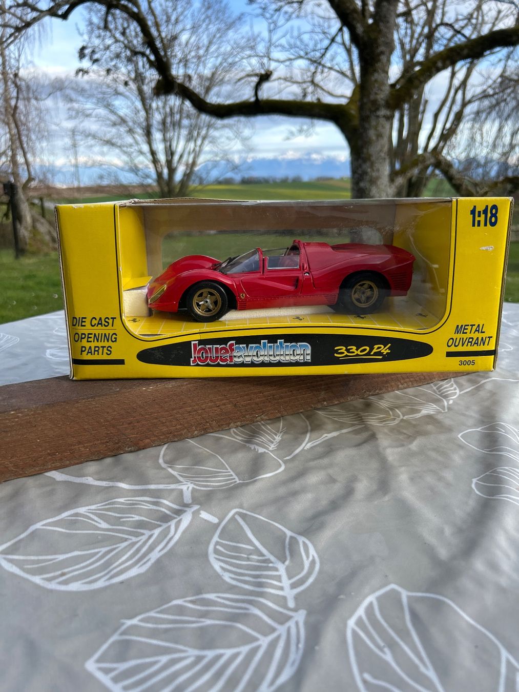 Ferrari 330 P4. 1:18 Jouef Evolution (Neu (gemäss Beschreibung)) in Nänikon für CHF 40 – mit Lieferung auf kaufen