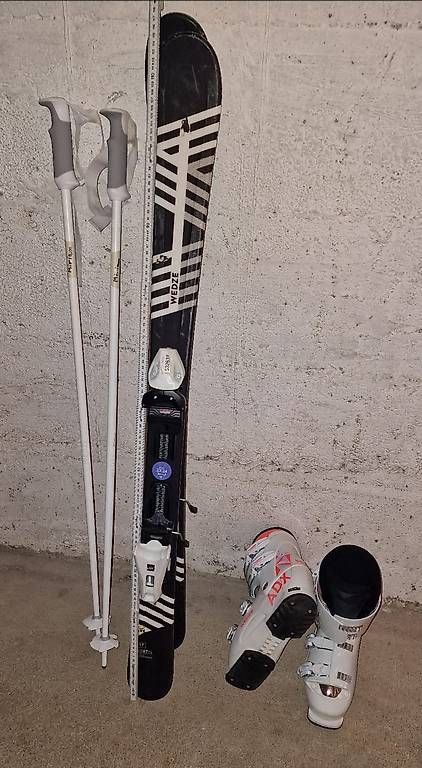 Scarpe da uomo: Ganze neu Ski plus Skischuhe – Usato da St.Gallen venduto da tra_ch5s