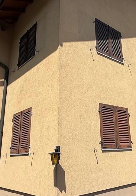 Fensterläden: Fensterladen – Gebraucht aus Zullwil von leoncopa 2