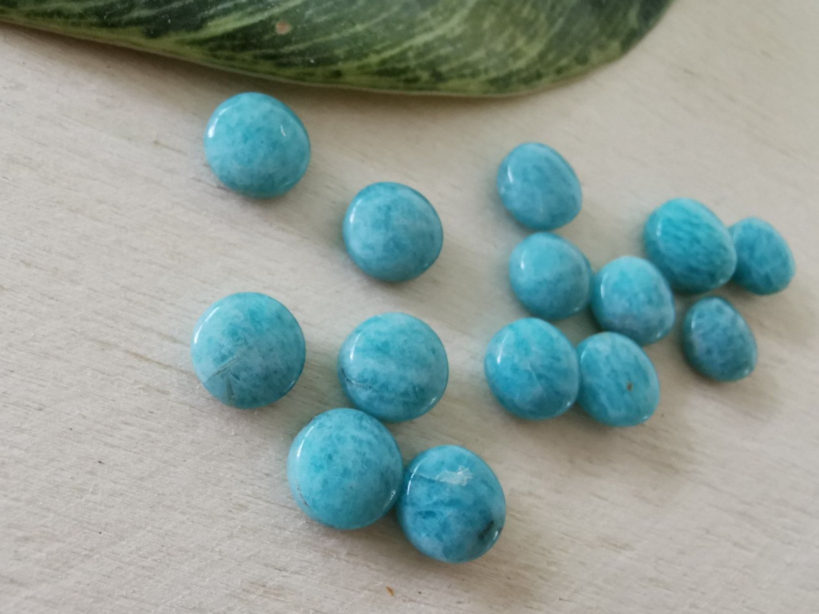 Edelsteine: 14 Stk. runde Amazonit Drops (Cab.) / Lager-Sondererkauf – Neu und originalverpackt aus Dierikon von Buntspecht-10