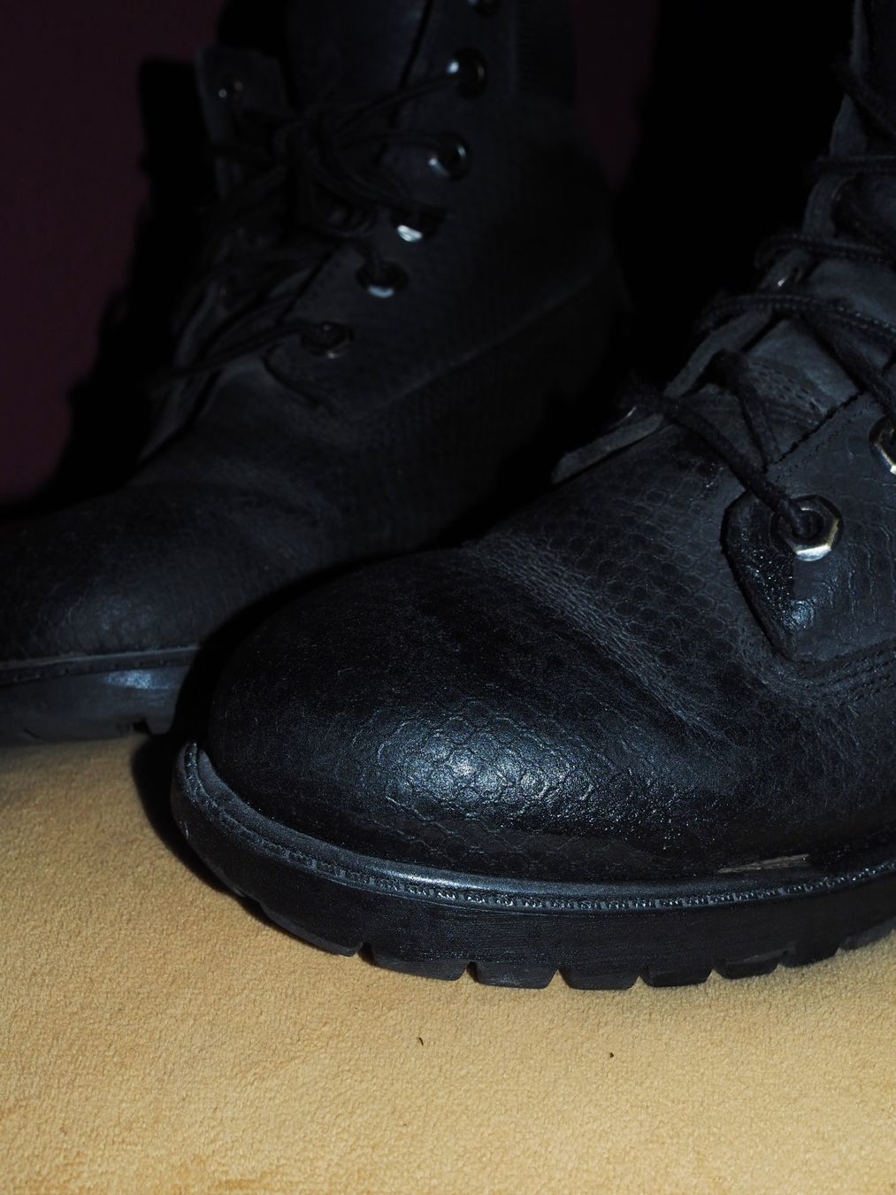 Timberland Scarpe da uomo: Schwarze Timberland Limited Edition Boots - Grösse 36 – Usato da Luzern venduto da MweziMystique 4