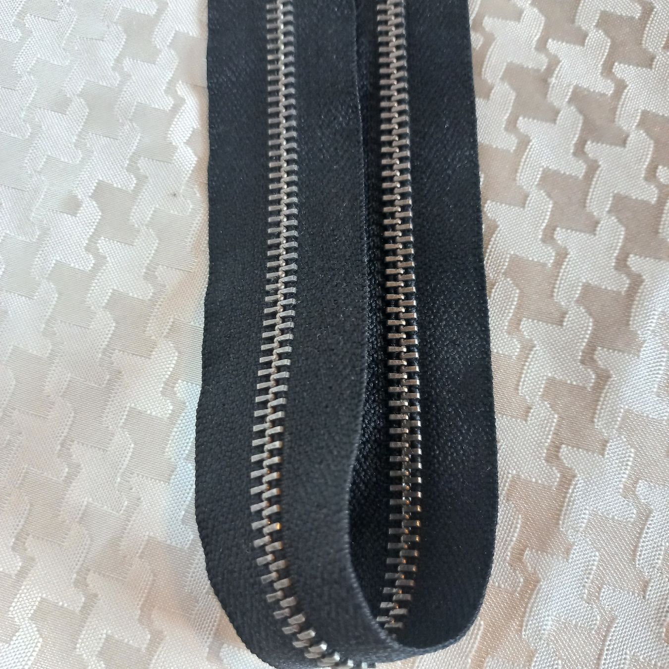 Tessuti: Fermeture éclair KEE noir 65 cm – Nuovo (secondo la descrizione) da Dompierre FR venduto da fat_xth5 6