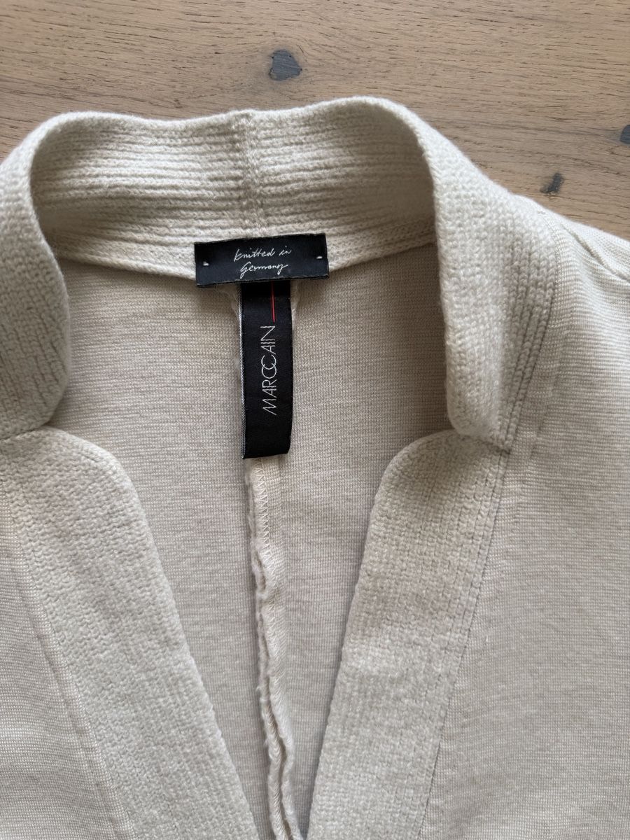 Marc Cain Giacche: Strick-Blazer von Marccain, beige, Gr. 40 – Nuovo (secondo la descrizione) da Liestal venduto da userin1000 1