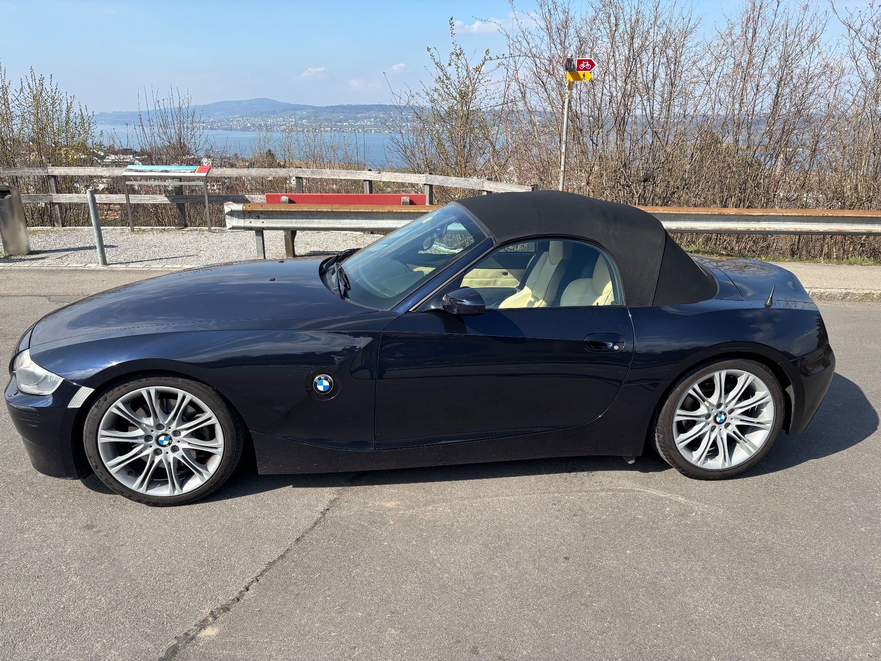BMW Automobili: BMW Z4 3.0si ab MFK – Usato da Tuggen venduto da Cabman 1