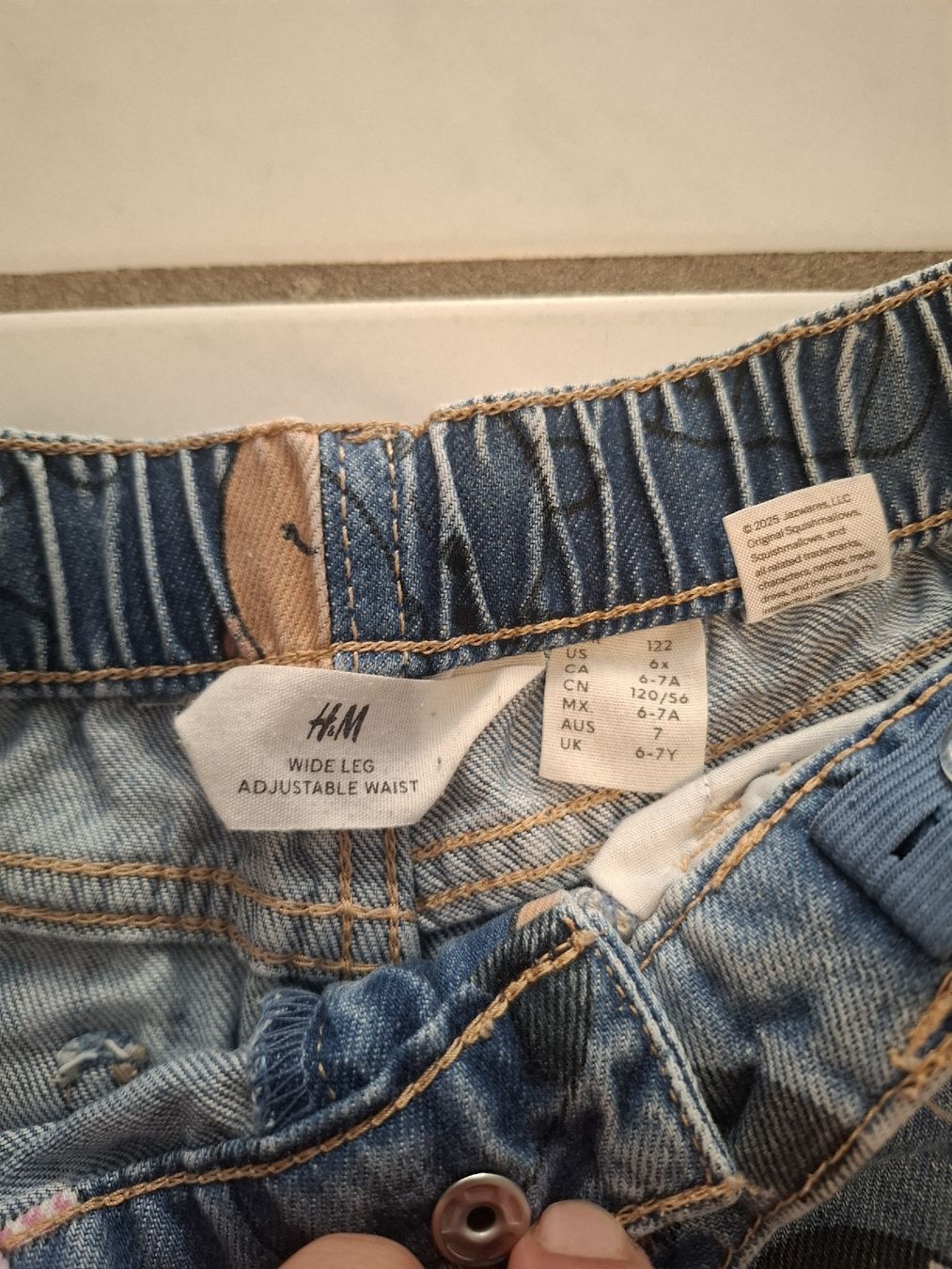 H&M Pantaloni: Jeanshose Sqishmallows – Usato da Luzern venduto da s.teffi 1
