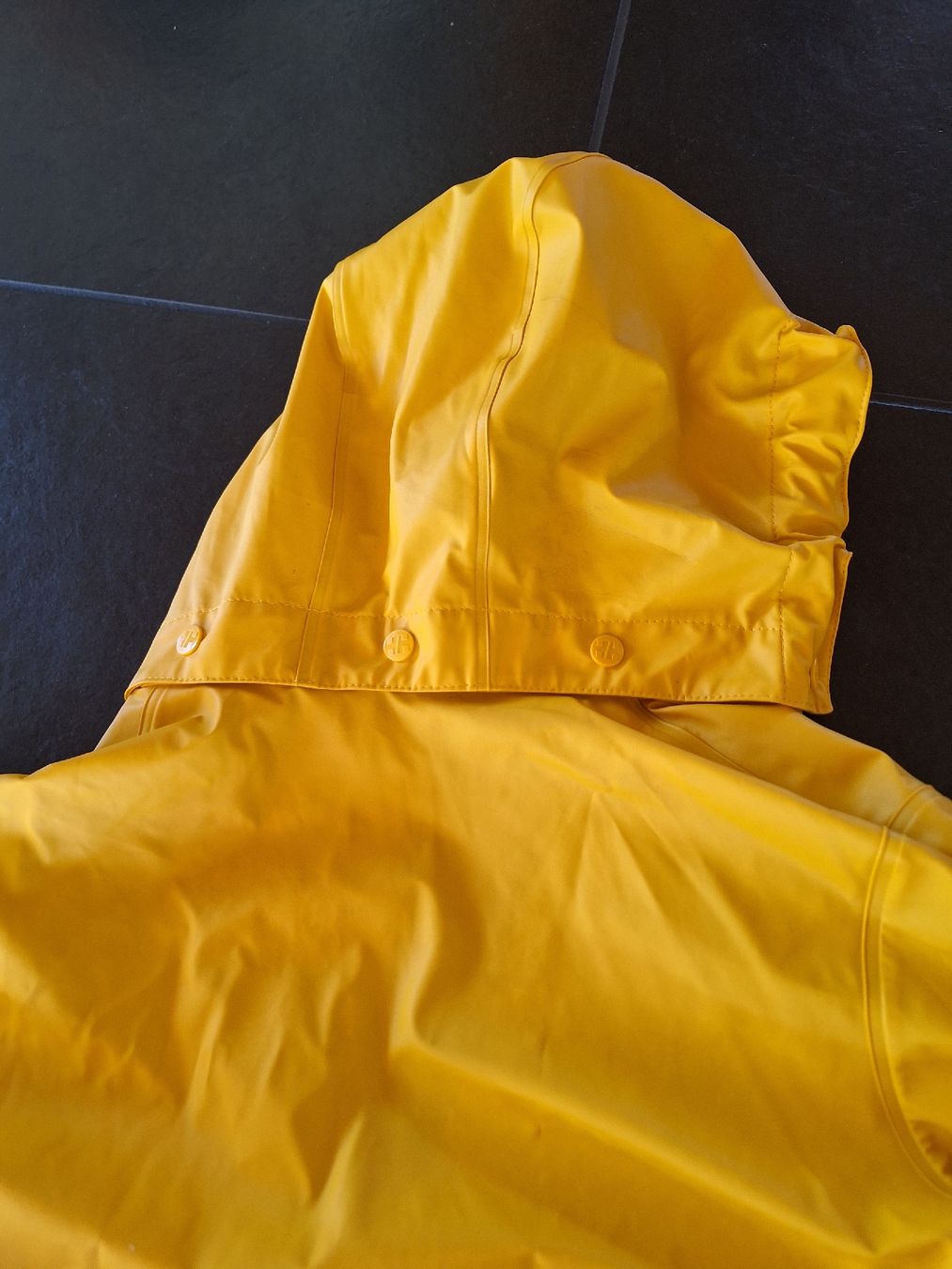 Helly Hansen Giacche: Helly Hanson Regenjacke 152 – Usato da Bern venduto da zizzerzazzer 2
