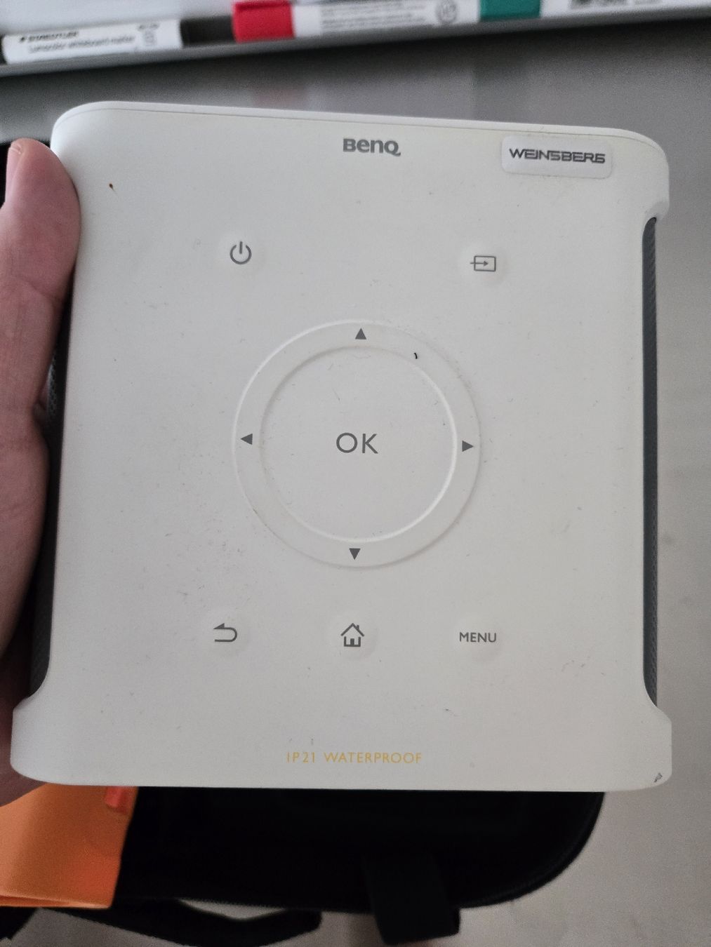BenQ Proiettori: BenQ GS1 Portable Projector with Case and Accessories! – Usato da Fällanden venduto da noa_mh8y 4