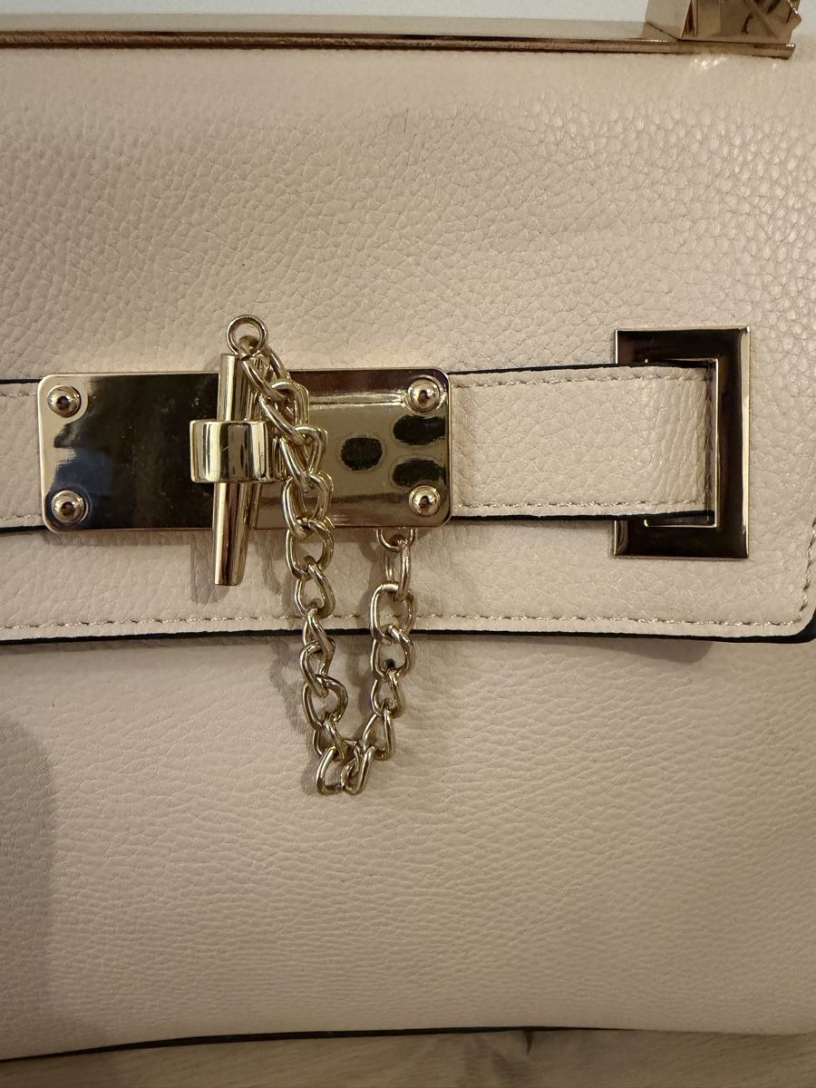 Borse da donna: Chic ALDO Top Handle Bag with Chain Accent - Cream – Nuovo (secondo la descrizione) da Bursinel venduto da maya_78 4